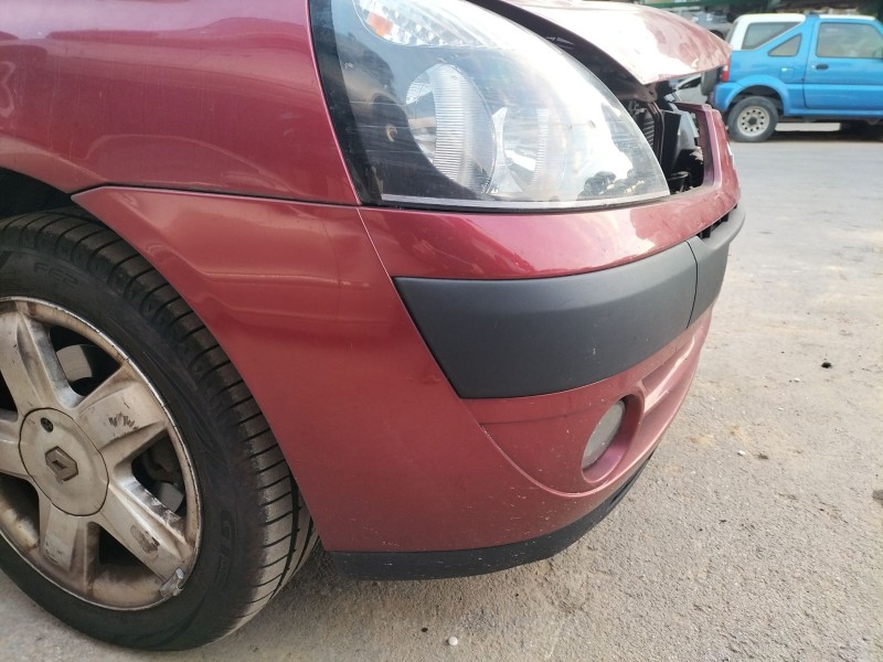 Recambio de paragolpes delantero para renault clio ii (bb_, cb_) 1.5 dci (b/cb07) referencia OEM IAM 7701470895  