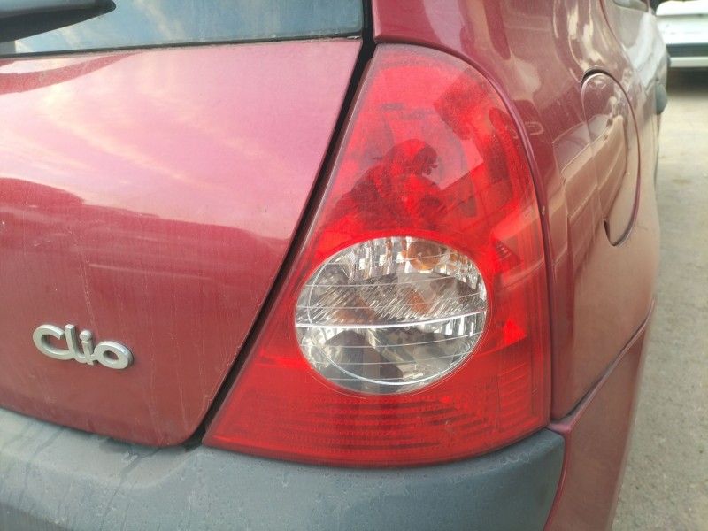 Recambio de piloto trasero derecho para renault clio ii (bb_, cb_) 1.5 dci (b/cb07) referencia OEM IAM 7700410518  