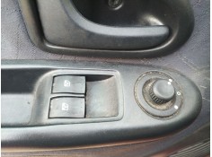 Recambio de mando elevalunas delantero izquierdo para renault clio ii (bb_, cb_) 1.5 dci (b/cb07) referencia OEM IAM 7700410151 