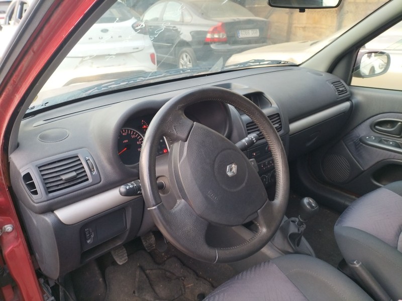 Recambio de salpicadero para renault clio ii (bb_, cb_) 1.5 dci (b/cb07) referencia OEM IAM   