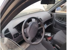 Recambio de salpicadero para hyundai accent ii sedán (lc) 1.5 crdi referencia OEM IAM 8471025000LT  