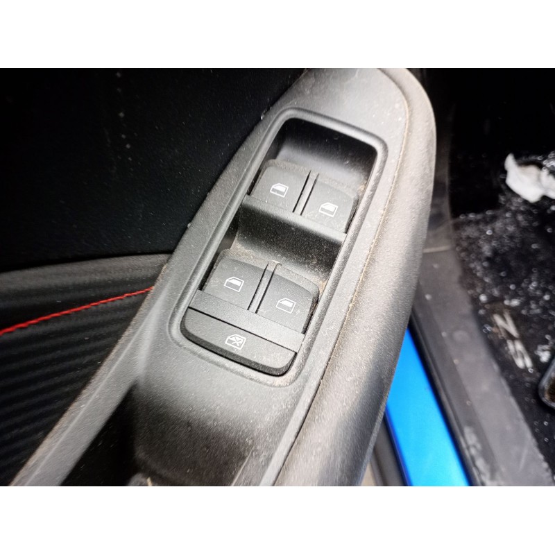 Recambio de mando elevalunas delantero izquierdo para mg zs suv (azs1) 1.5 vti referencia OEM IAM 10470985  