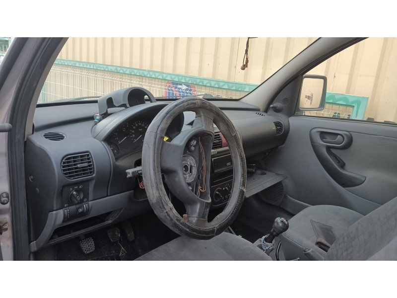 opel combo tour del año 2002