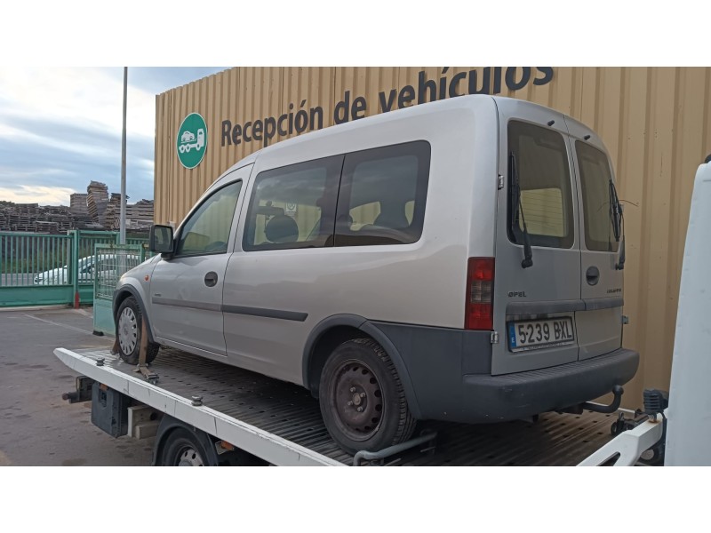 opel combo tour del año 2002