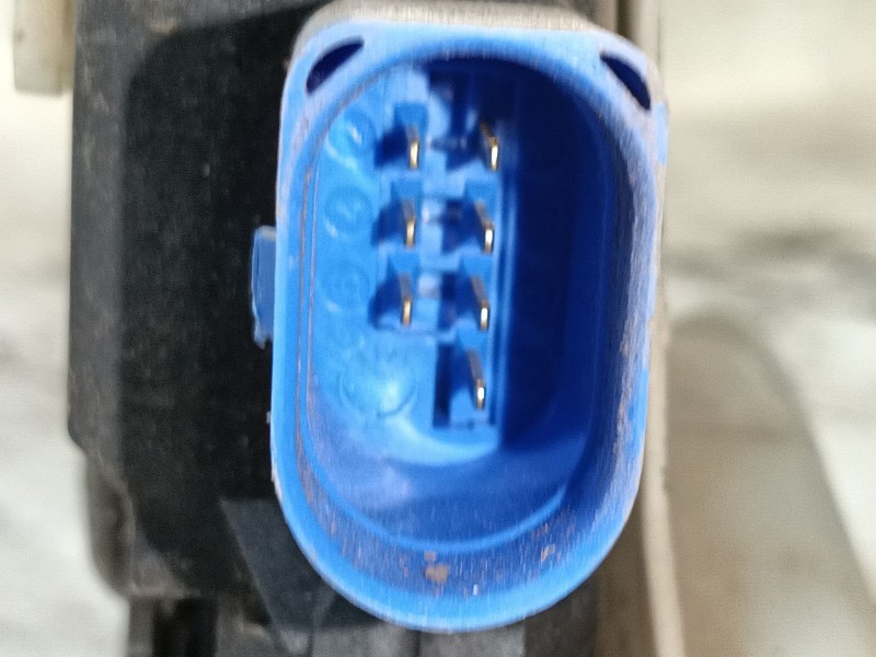 Recambio de cerradura puerta trasera izquierda para volkswagen golf v (1k1) 2.0 tdi 16v referencia OEM IAM 7L0839015D  