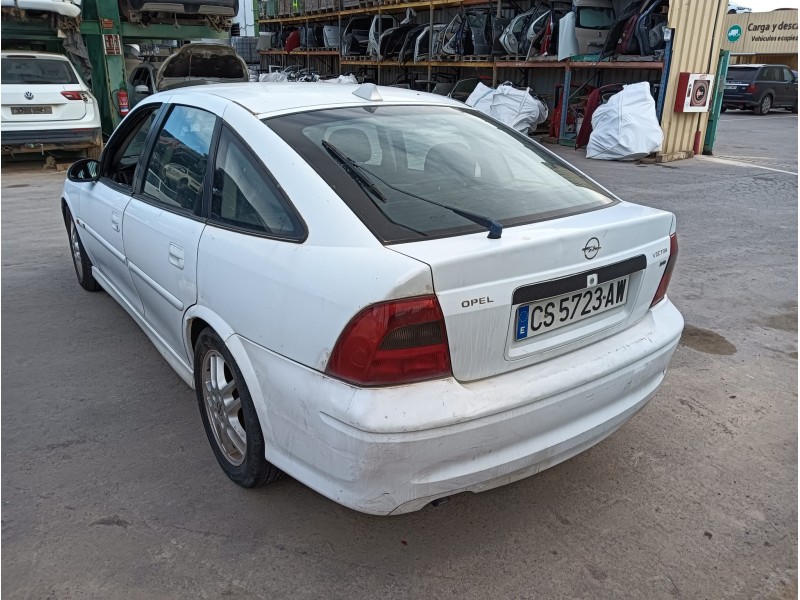 opel vectra b hatchback (j96) del año 2000