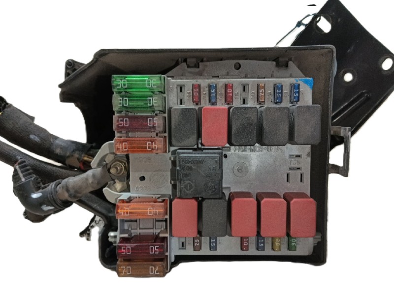 Recambio de caja reles / fusibles para fiat ducato furgoneta (244_) 2.8 jtd referencia OEM IAM 1332044080  