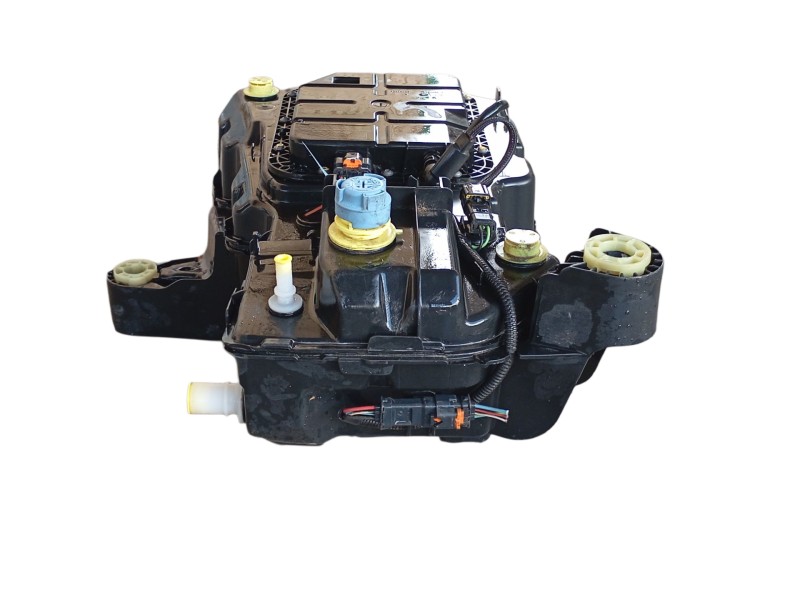 Recambio de deposito adblue para peugeot partner tepee 1.6 bluehdi 100 referencia OEM IAM  P1001539 