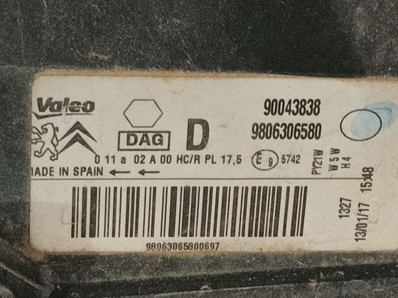 Recambio de faro derecho para peugeot partner tepee 1.6 bluehdi 100 referencia OEM IAM 9806306580  