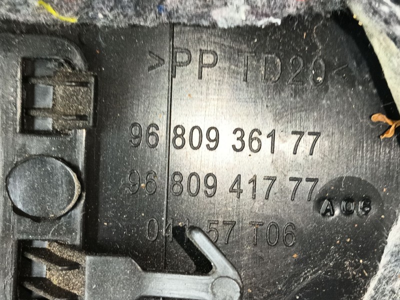 Recambio de guantera para peugeot partner tepee 1.6 bluehdi 100 referencia OEM IAM   