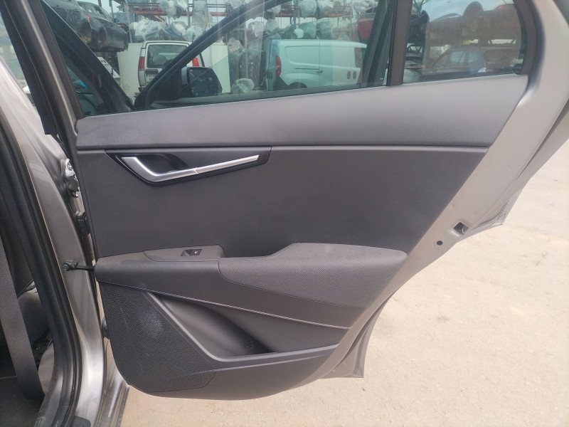 Recambio de guarnecido puerta trasera derecha para kia niro (c5p11) 1.6 hev referencia OEM IAM   