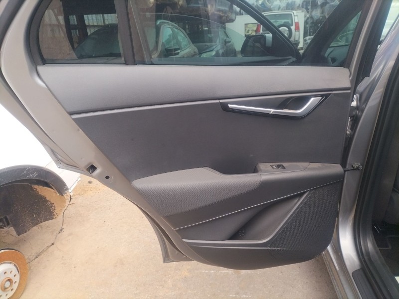 Recambio de guarnecido puerta trasera izquierda para kia niro (c5p11) 1.6 hev referencia OEM IAM   