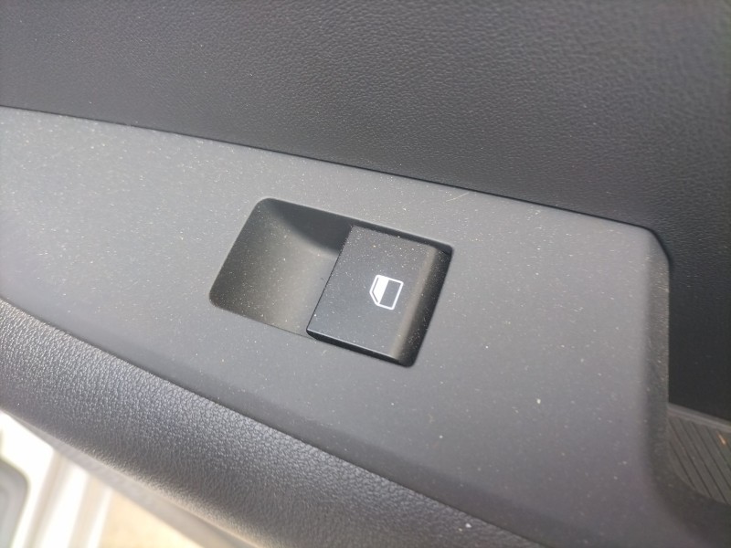 Recambio de mando elevalunas trasero derecho para kia niro (c5p11) 1.6 hev referencia OEM IAM   