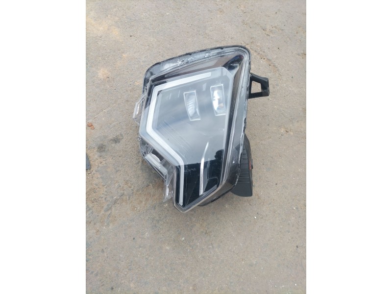 Recambio de faro derecho para kia niro (c5p11) 1.6 hev referencia OEM IAM   