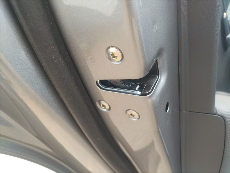 Recambio de cerradura puerta trasera izquierda para kia niro (c5p11) 1.6 hev referencia OEM IAM   