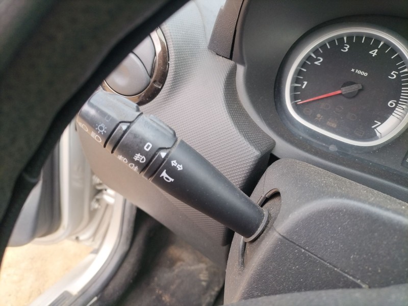 Recambio de mando luces para dacia duster (hs_) 1.5 dci referencia OEM IAM   