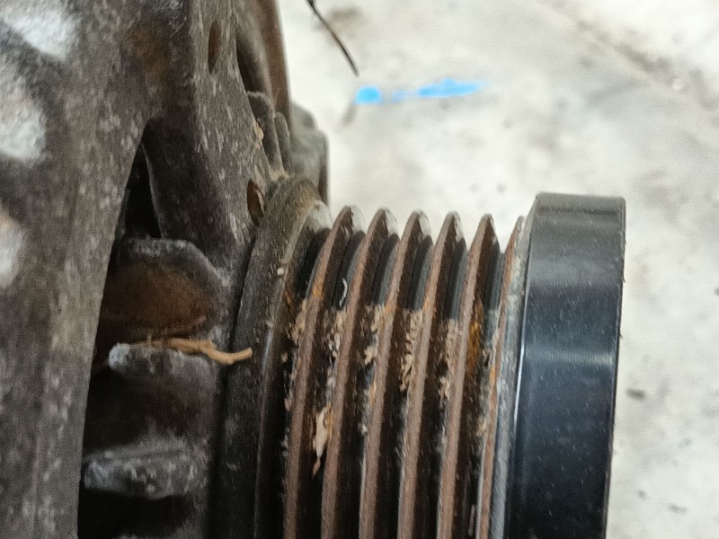 Recambio de alternador para ford fiesta vi (cb1, ccn) 1.0 ecoboost referencia OEM IAM   