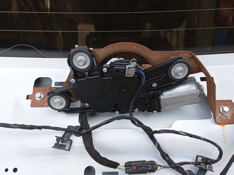 Recambio de porton trasero para ford fiesta vi (cb1, ccn) 1.0 ecoboost referencia OEM IAM   