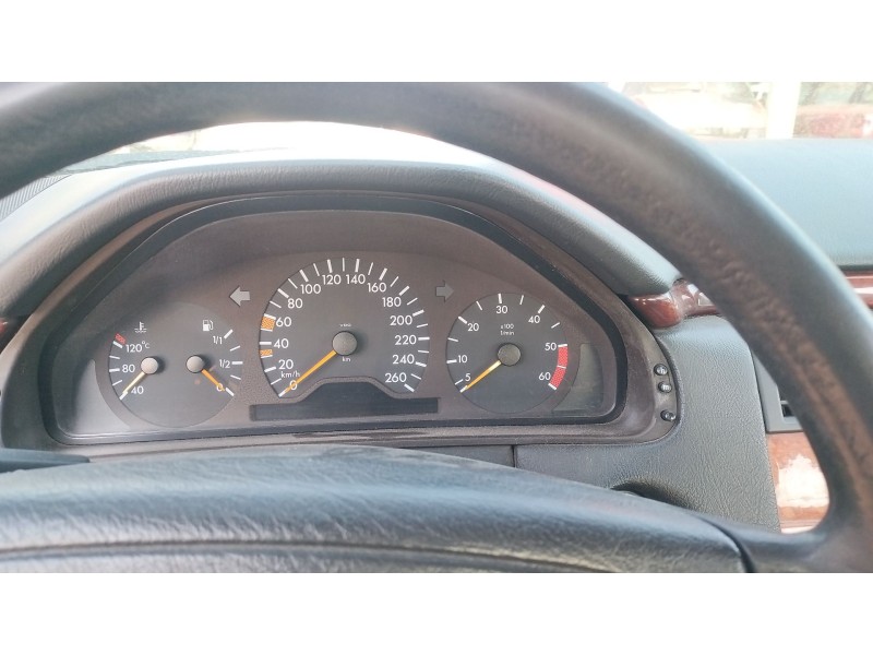 Recambio de cuadro instrumentos para mercedes-benz clase e (w210) e 300 turbo-d (210.025) referencia OEM IAM   