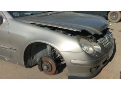 Recambio de aleta delantera derecha para mercedes-benz clase c coupé (cl203) c 200 cdi (203.707) referencia OEM IAM 2038800418  