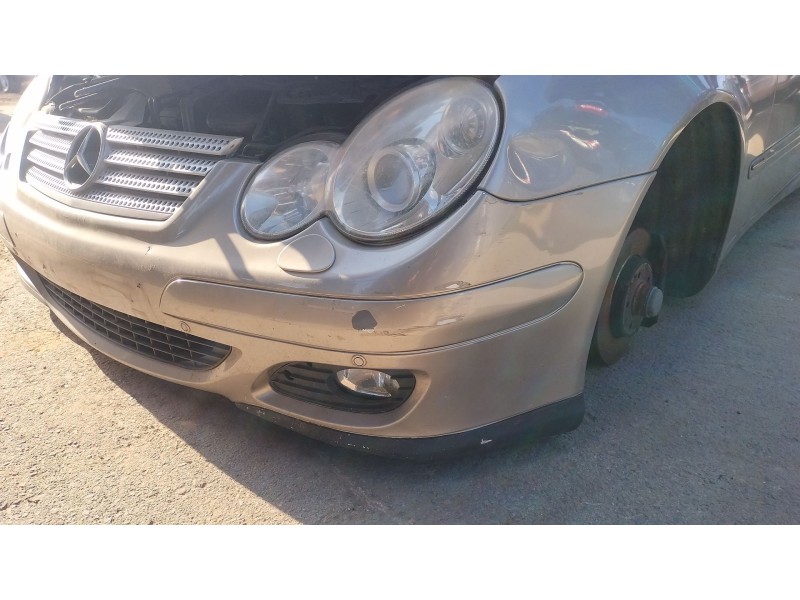 Recambio de paragolpes delantero para mercedes-benz clase c coupé (cl203) c 200 cdi (203.707) referencia OEM IAM 2038850823  