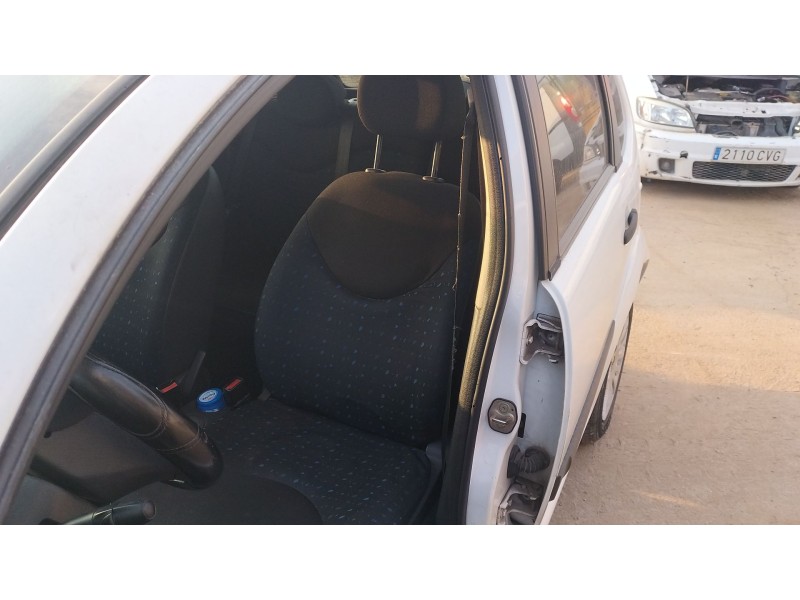 Recambio de asiento delantero izquierdo para citroën c3 i (fc_, fn_) 1.4 hdi referencia OEM IAM   