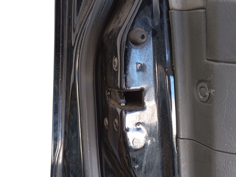 Recambio de puerta delantera izquierda para hyundai santa fé i (sm) 2.0 crdi 4x4 referencia OEM IAM   