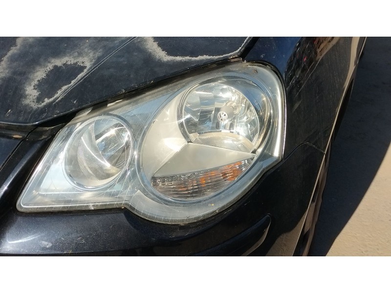 Recambio de faro izquierdo para volkswagen polo iv (9n_, 9a_) 1.4 16v referencia OEM IAM   