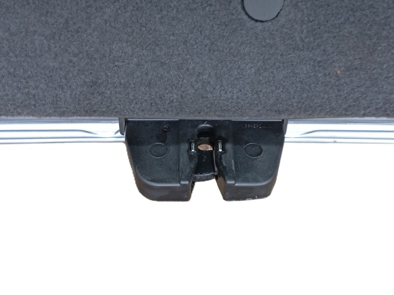 Recambio de porton trasero para opel astra h (a04) 1.7 cdti (l48) referencia OEM IAM 93178817  