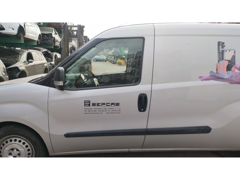 Recambio de puerta delantera izquierda para fiat doblo cargo (263_) 1.6 d multijet referencia OEM IAM 0000052155068  