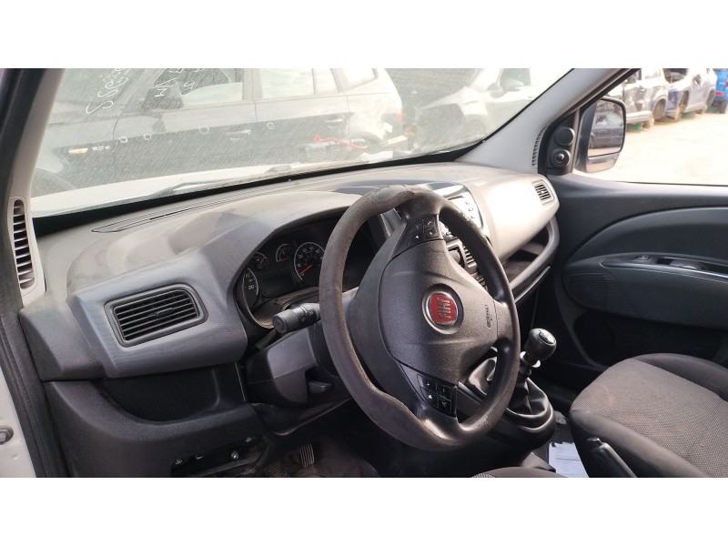 Recambio de salpicadero para fiat doblo cargo (263_) 1.6 d multijet referencia OEM IAM 0000735518770  