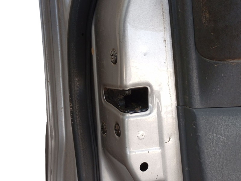 Recambio de puerta delantera izquierda para hyundai terracan (hp) 2.9 crdi 4wd referencia OEM IAM   