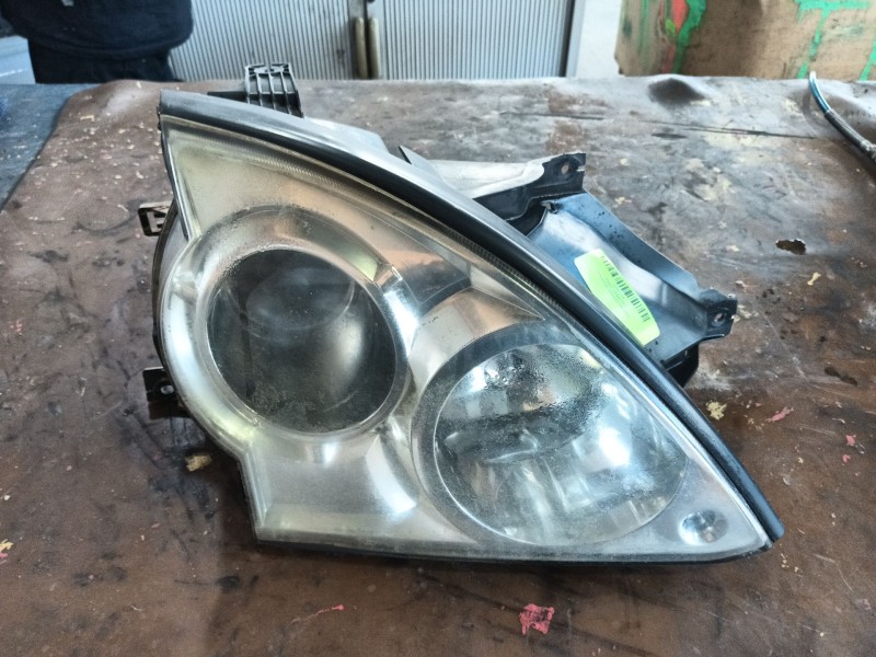 Recambio de faro derecho para hyundai terracan (hp) 2.9 crdi 4wd referencia OEM IAM   