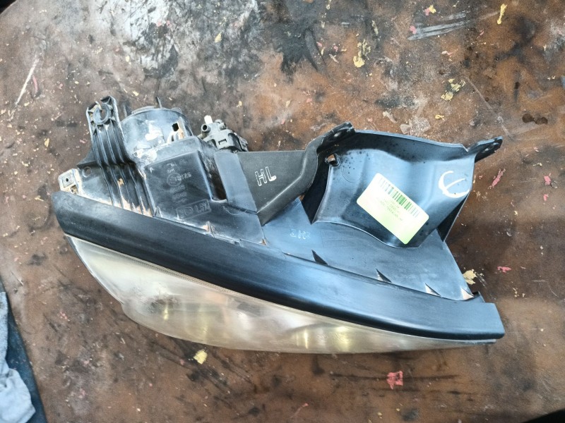 Recambio de faro derecho para hyundai terracan (hp) 2.9 crdi 4wd referencia OEM IAM   