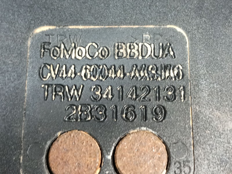 Recambio de enganche cinturon trasero derecho para ford kuga ii (dm2) 2.0 tdci referencia OEM IAM 1787124  