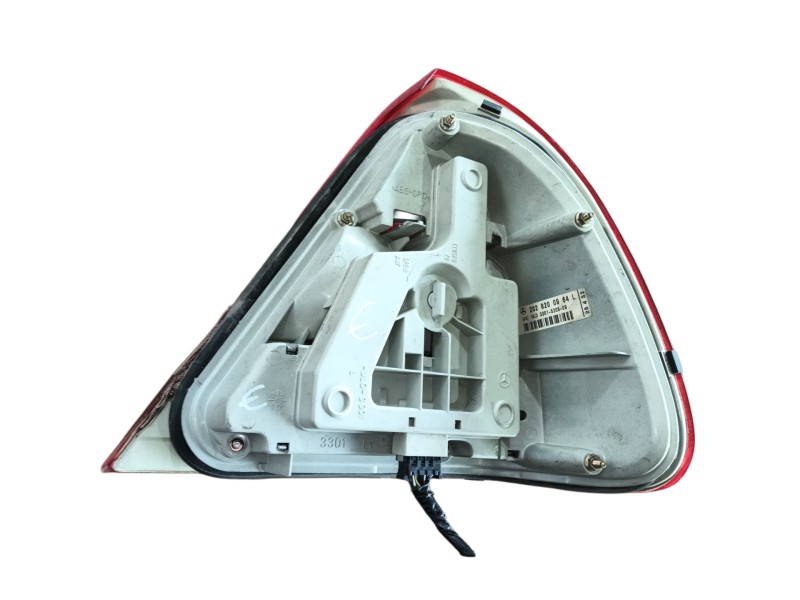 Recambio de piloto trasero izquierdo para mercedes-benz clase c (w202) c 180 (202.018) referencia OEM IAM 2028202764 2028200964L