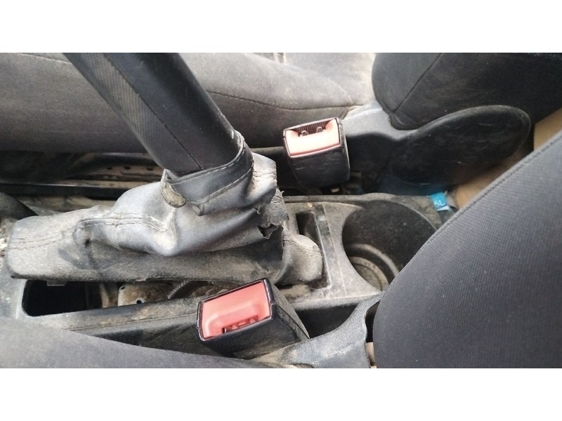 Recambio de enganche cinturon delantero derecho para opel combo furgoneta/monovolumen (x12) 1.3 cdti (b05) referencia OEM IAM   