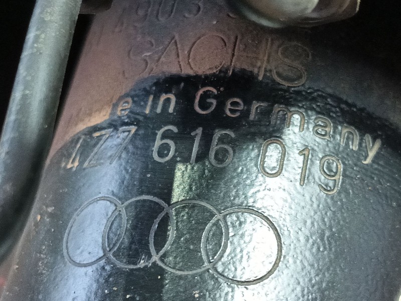 Recambio de amortiguador trasero izquierdo para audi allroad c5 (4bh) 2.5 tdi quattro referencia OEM IAM   