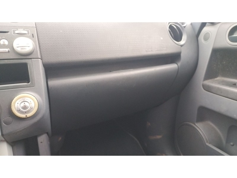 Recambio de guantera para mitsubishi colt vi (z3_a, z2_a) 1.1 (z31a, z32a) referencia OEM IAM   