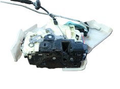 Recambio de cerradura puerta trasera izquierda para volkswagen polo iv (9n_, 9a_) 1.4 16v referencia OEM IAM 3B4839015AN  