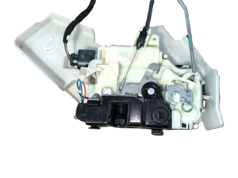 Recambio de cerradura puerta trasera derecha para volkswagen polo iv (9n_, 9a_) 1.4 16v referencia OEM IAM 3B4839016AN  