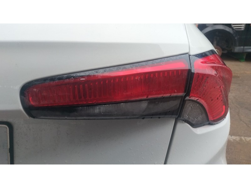 Recambio de piloto trasero derecho interior para fiat tipo station wagon (356_, 357_) 1.6 d (356wxg1b) referencia OEM IAM 000005