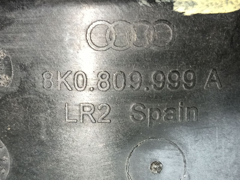 Recambio de tapa exterior combustible para audi a4 b8 (8k2) 2.0 tfsi referencia OEM IAM 8K0809999A  