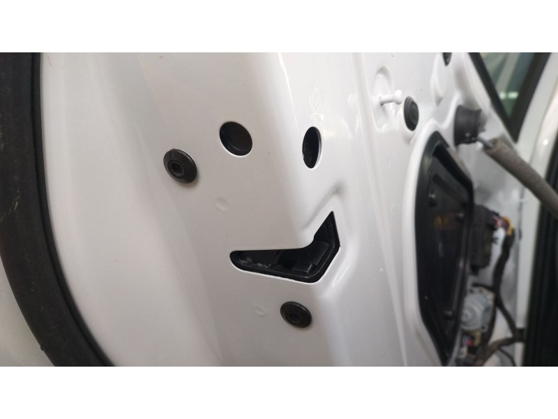 Recambio de cerradura puerta trasera izquierda para audi q2 (gab, gag) 30 tdi referencia OEM IAM 4G0839015E  