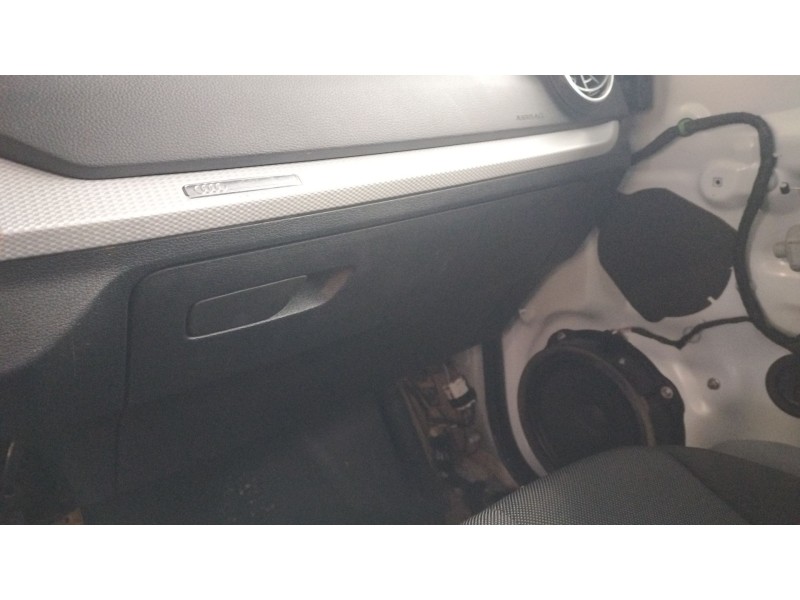 Recambio de guantera para audi q2 (gab, gag) 30 tdi referencia OEM IAM   