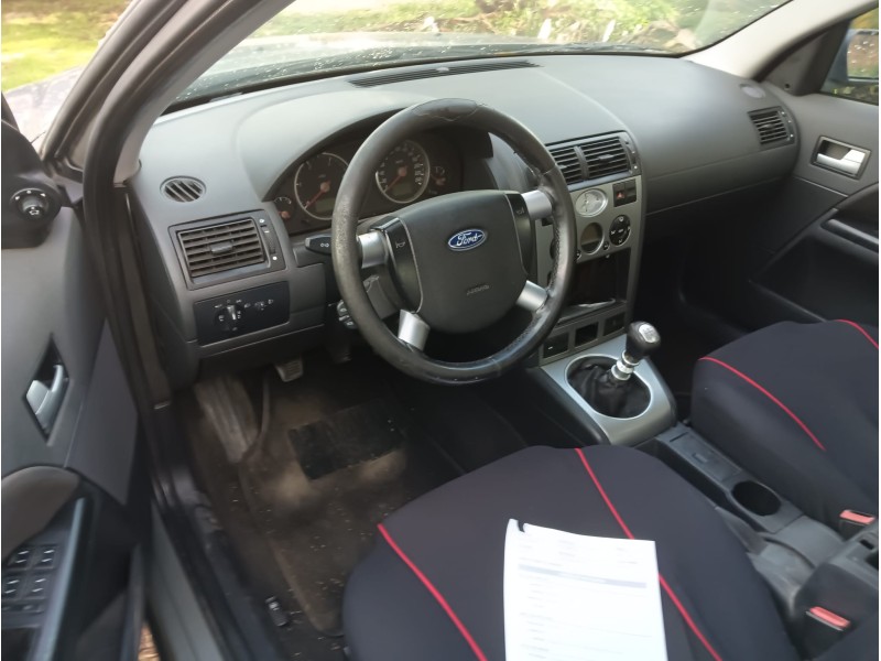 ford mondeo iii sedán (b4y) del año 2001