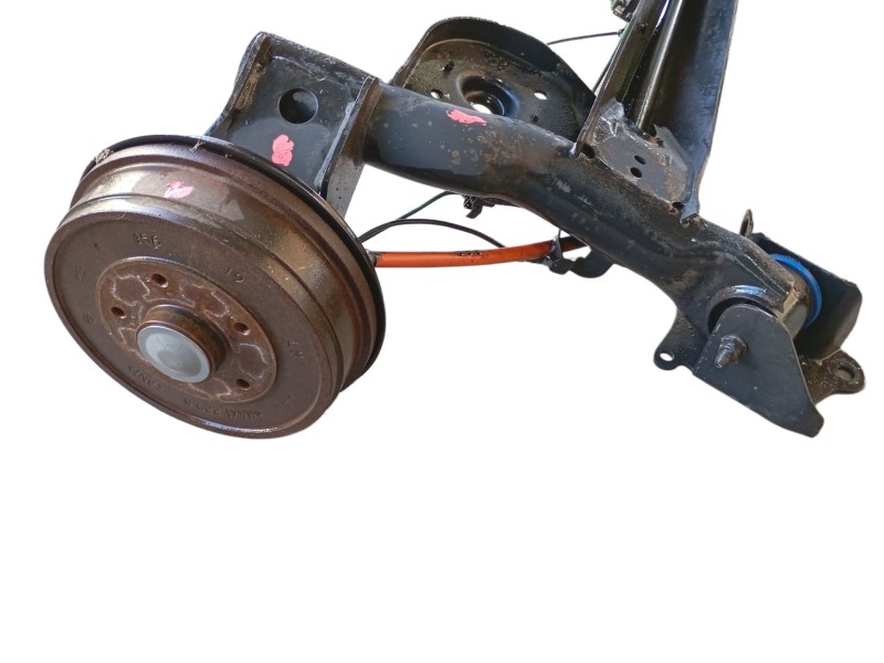 Recambio de puente trasero para dacia duster (hs_) 1.5 dci referencia OEM IAM 555016666R  
