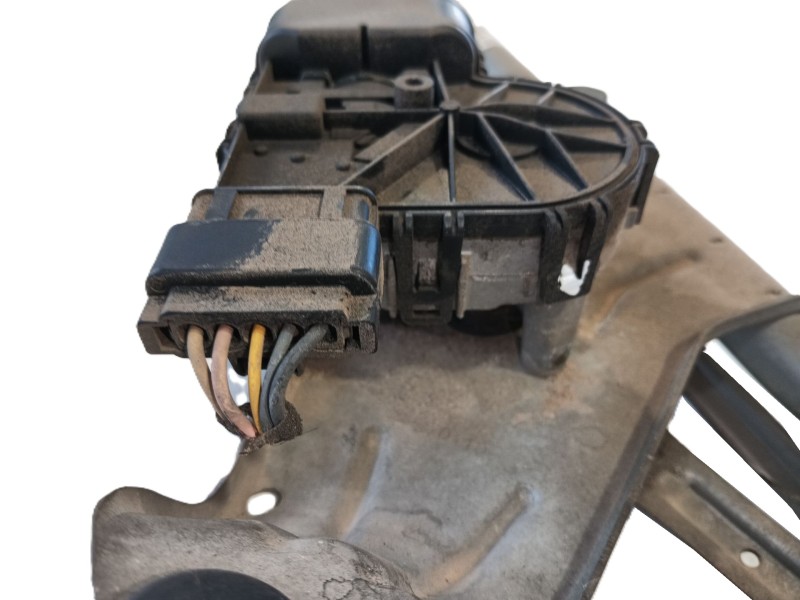 Recambio de motor limpia delantero para dacia duster (hs_) 1.5 dci referencia OEM IAM VERE1460  