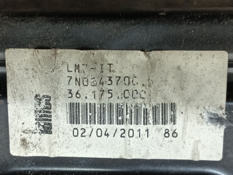 Recambio de elevalunas trasero derecho para seat alhambra (710, 711) 2.0 tdi referencia OEM IAM 7N0843700F  