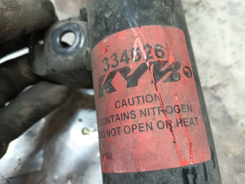 Recambio de amortiguador delantero izquierdo para bmw 1 (e87) 120 d referencia OEM IAM 31316786017  